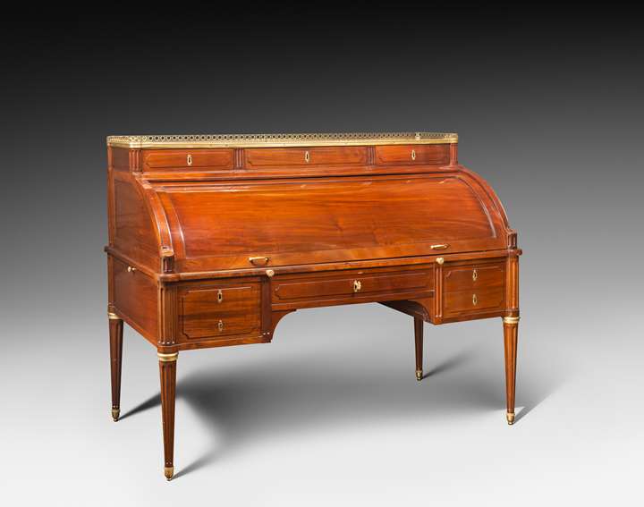 A louis XVI ormolu-mounted bureau à cylindre 